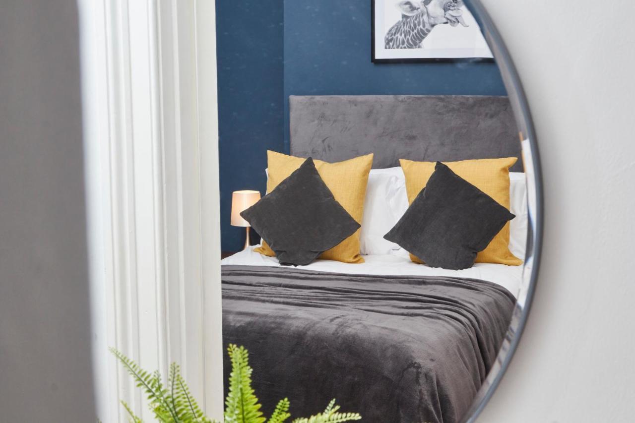 5 Bed House In Leamington Spa Perfect For Contractors With 7 Beds By Purestay - 14 Night Min! Exteriér fotografie