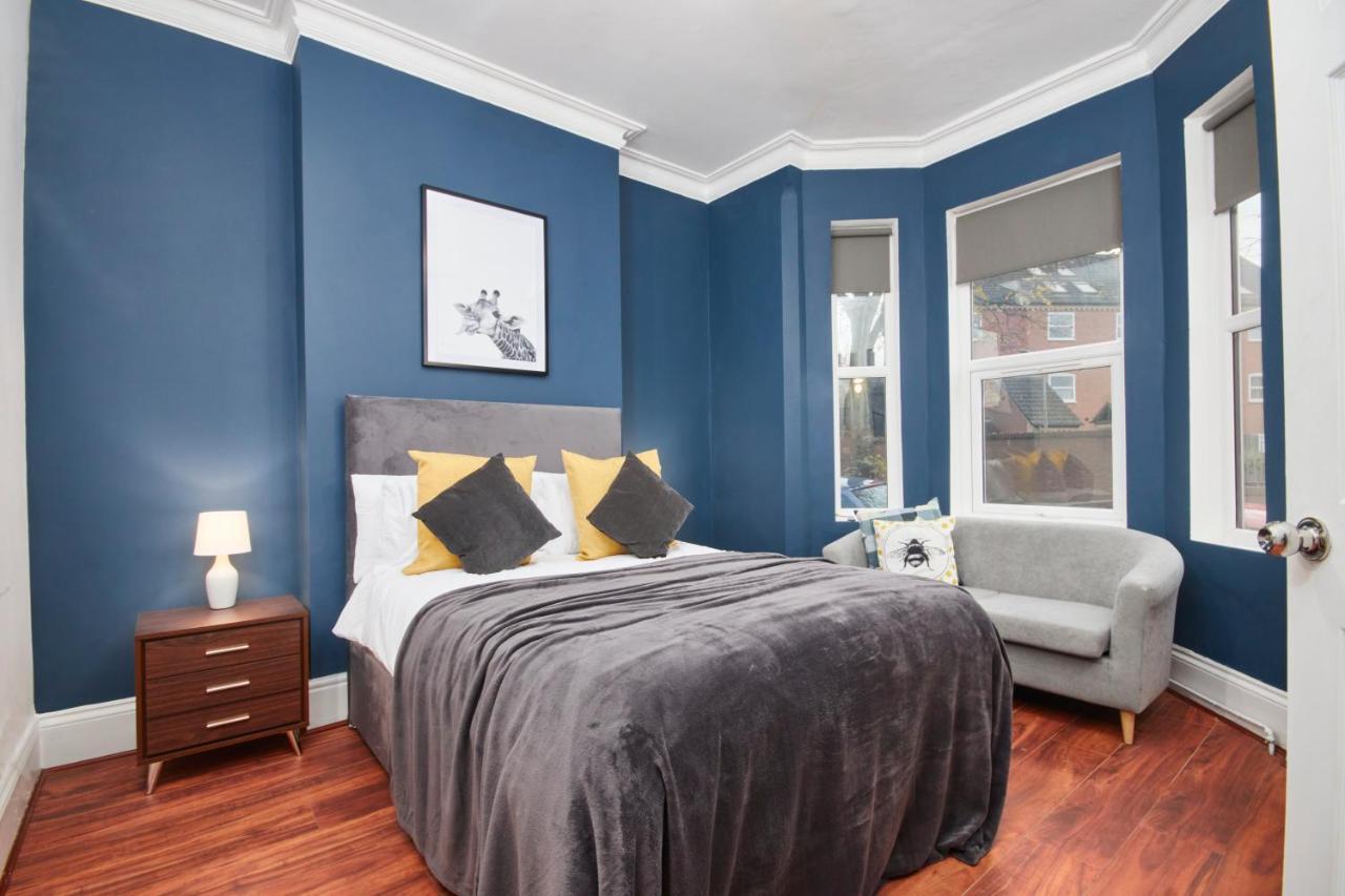 5 Bed House In Leamington Spa Perfect For Contractors With 7 Beds By Purestay - 14 Night Min! Exteriér fotografie